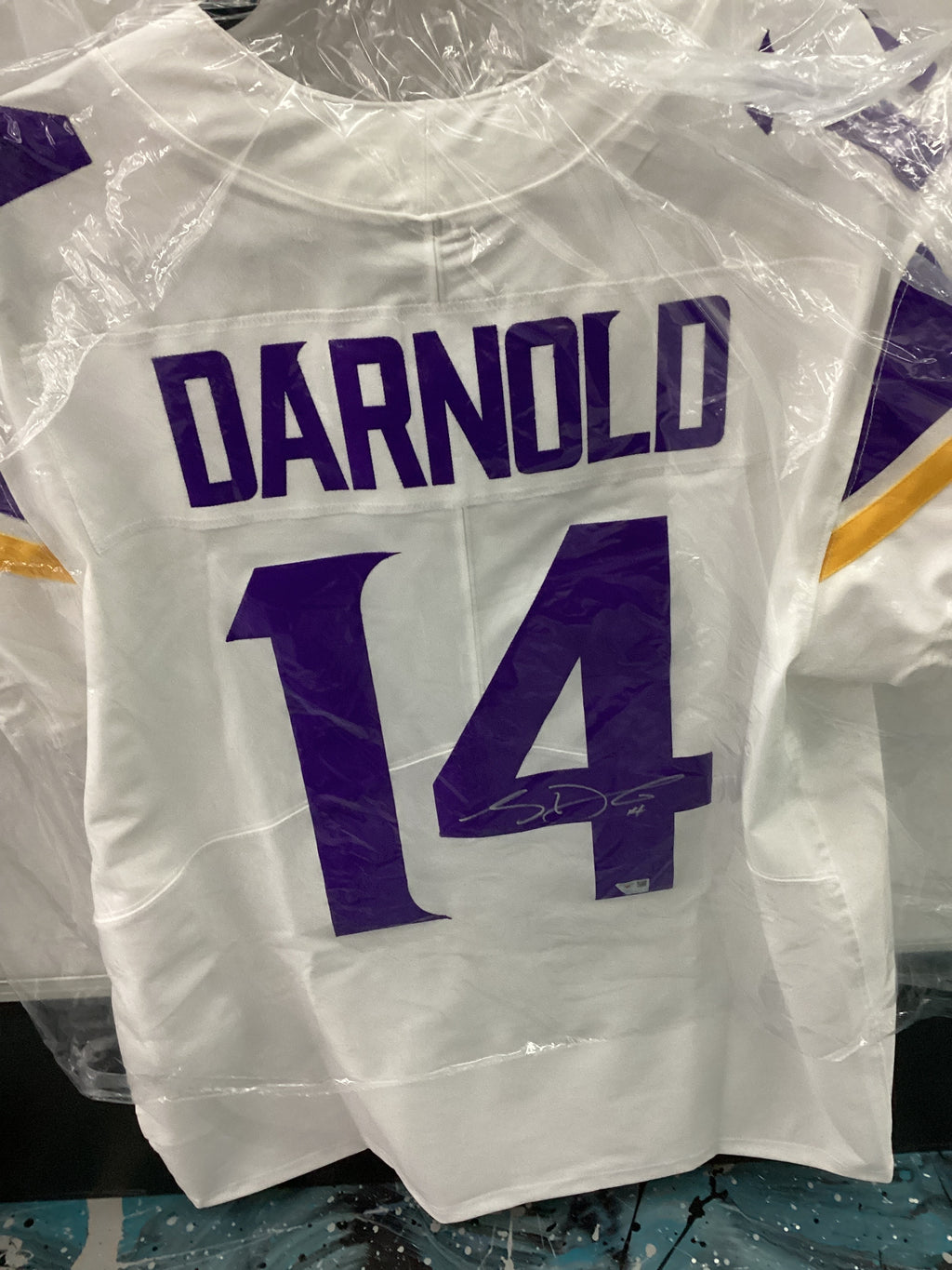 Signed Jersey - Vikings - Darnold - # 14