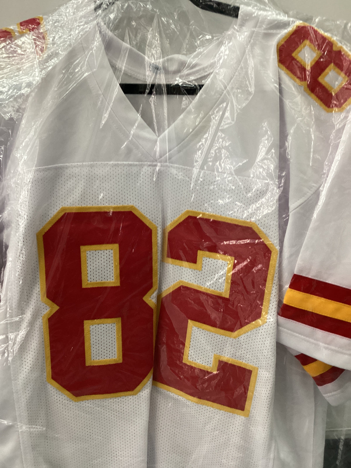 Signed Jersey - Chiefs - Bowe - #82