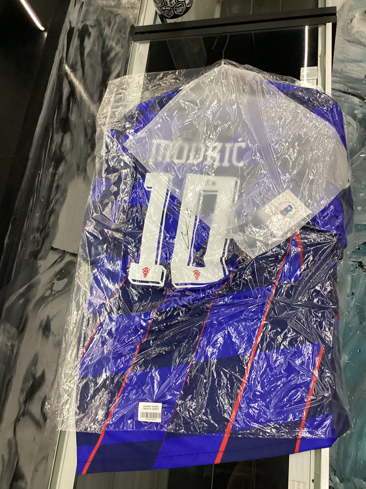 Signed Jersey - Modric Croatia - #10