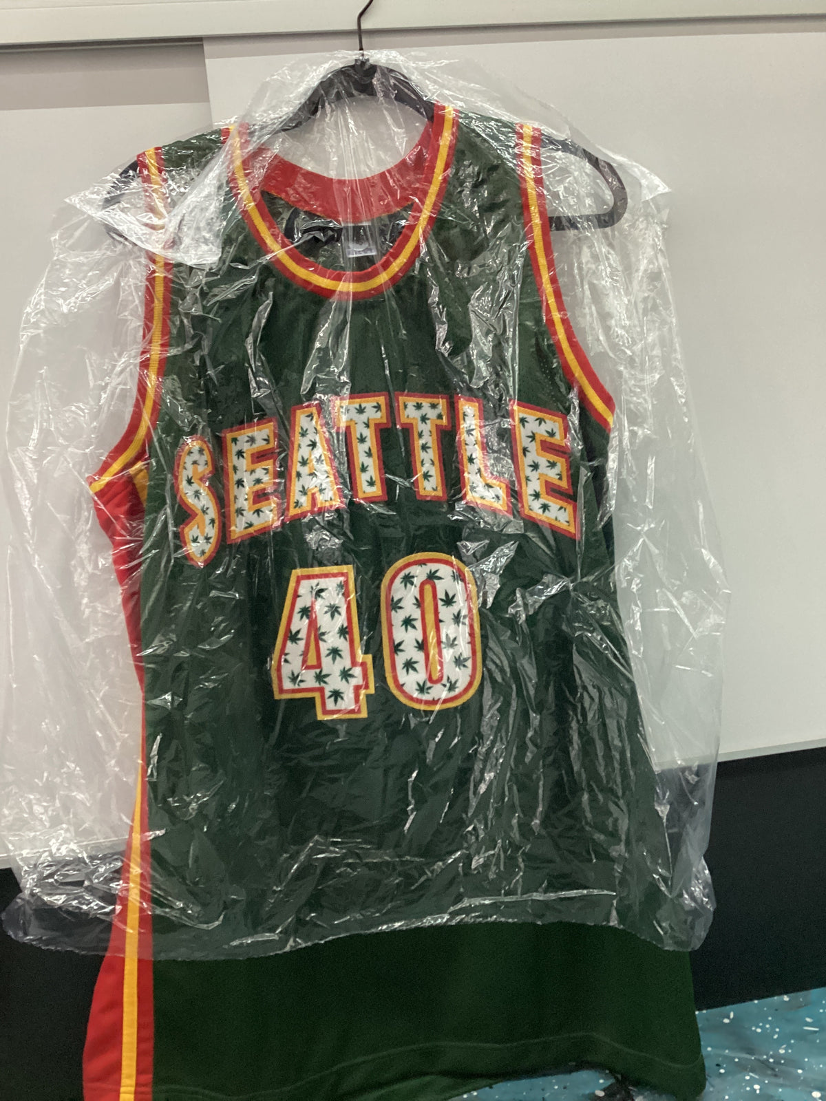 Signed Jersey - Seattle - Kemp - #40
