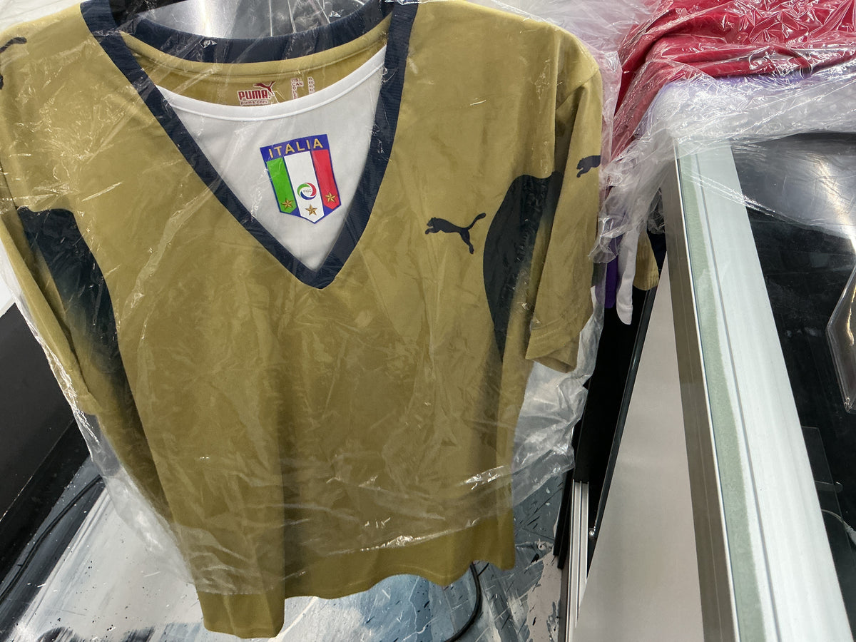 Signed Buffon Signed Italy #1 Jersey