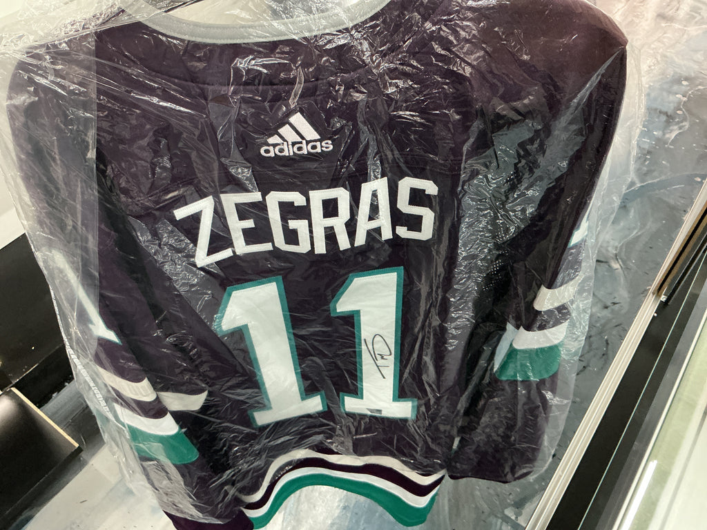 Signed #11 Trevor Zegras Anaheim Ducks Jersey