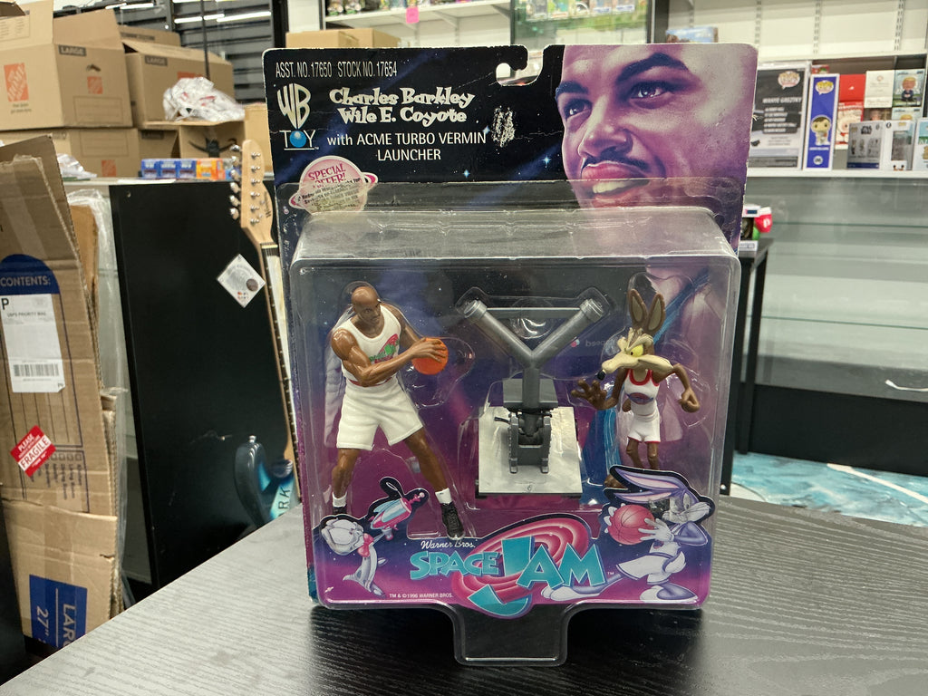 Space Jam Charles Barkley Wile E. Coyote with ACME TURBO VERMIN LAUNCHER
