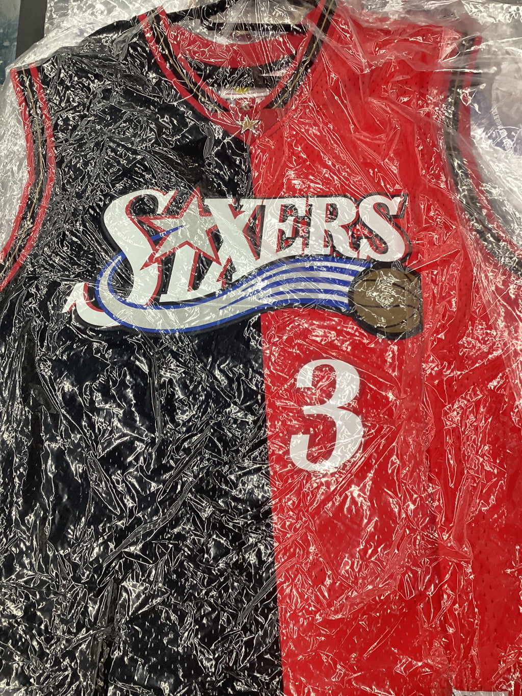 Signed Jersey - Iverson - Philadelphia - #3