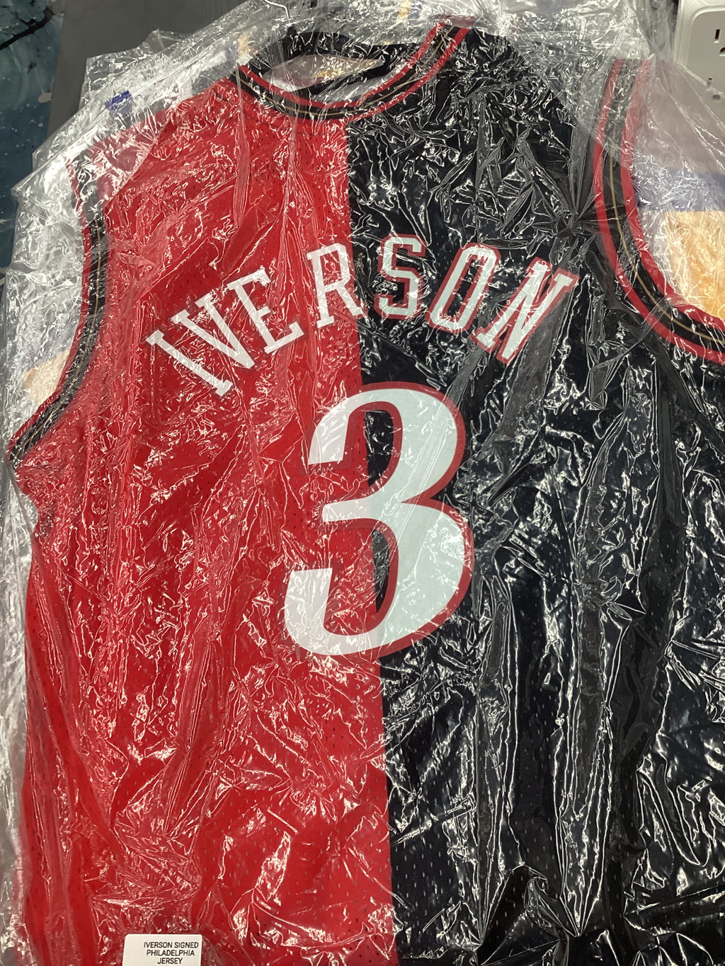 Signed Jersey - Iverson - Philadelphia - #3