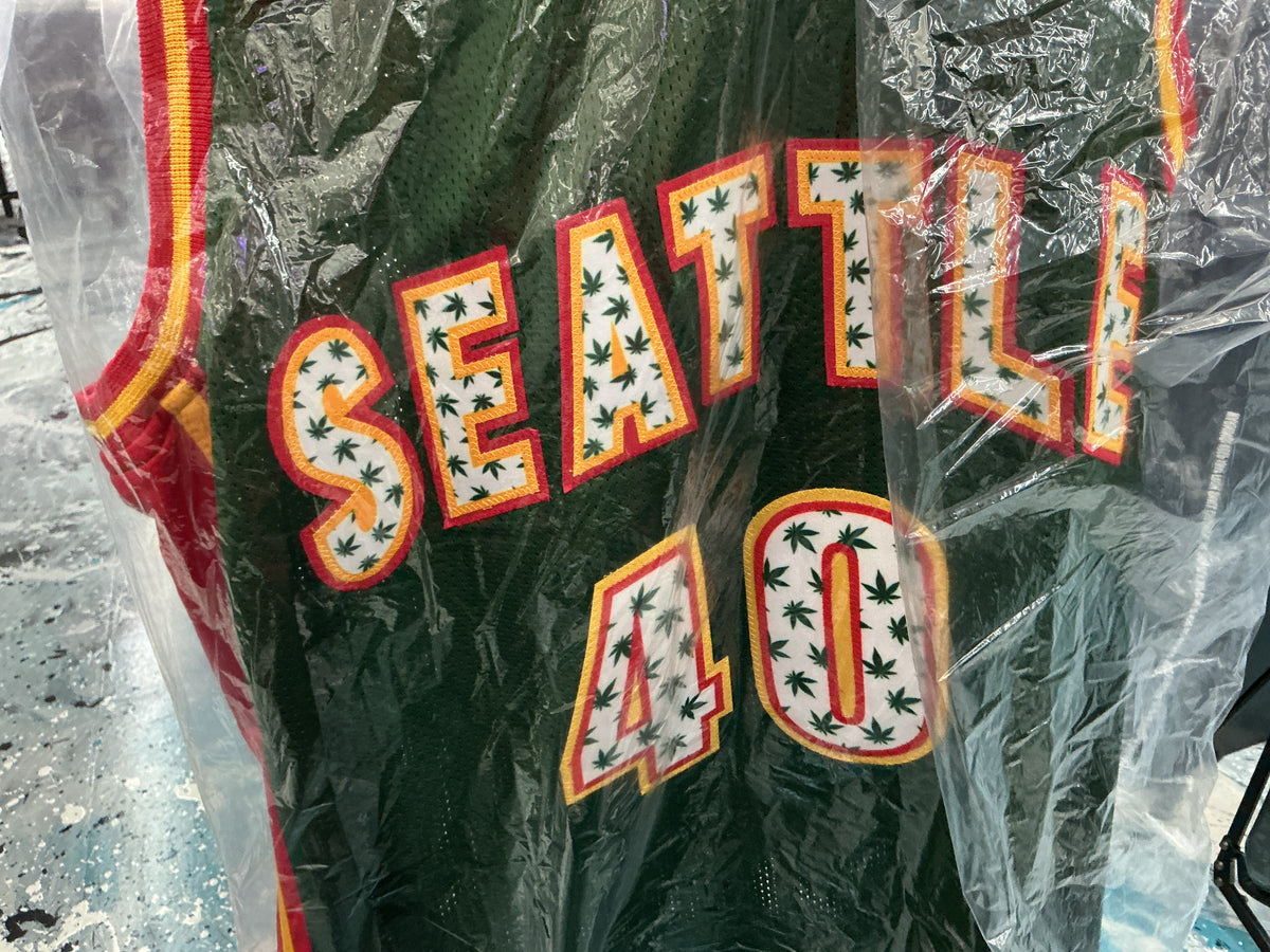 Signed Jersey - Shawn Kemp- custom Seattle Sonic- #40