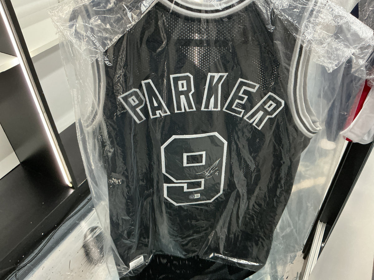 Signed San Antonio Spurs #9 Parker Jersey
