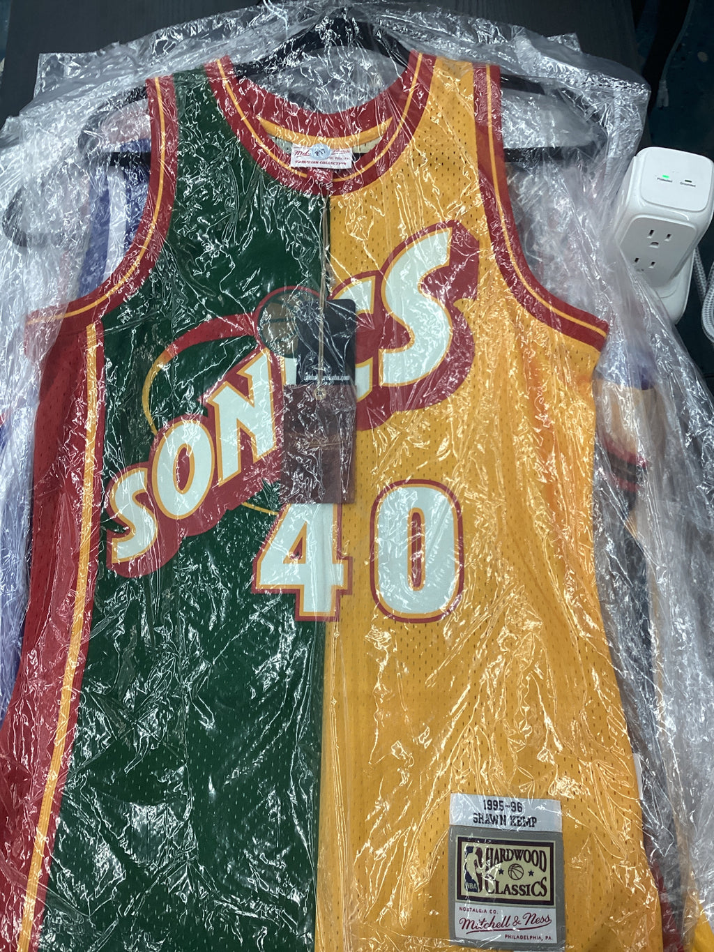 Signed Jersey - Kemp - Seattle - #40