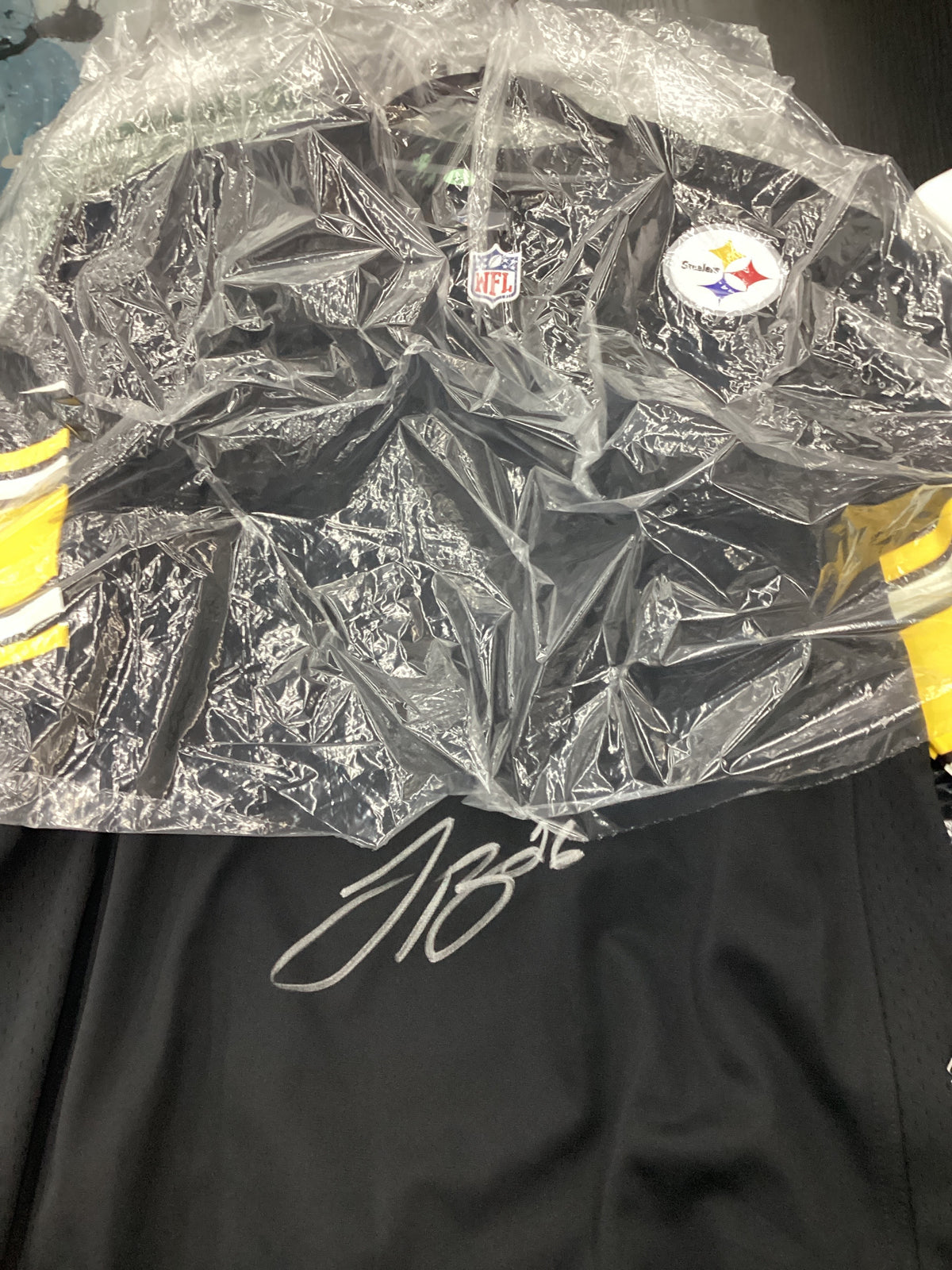 Signed Jersey - Bell - Pittsburgh- #26